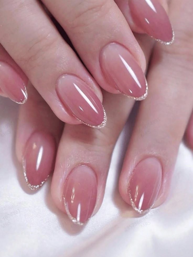 Gulabi Glitter Tip press-on nail design