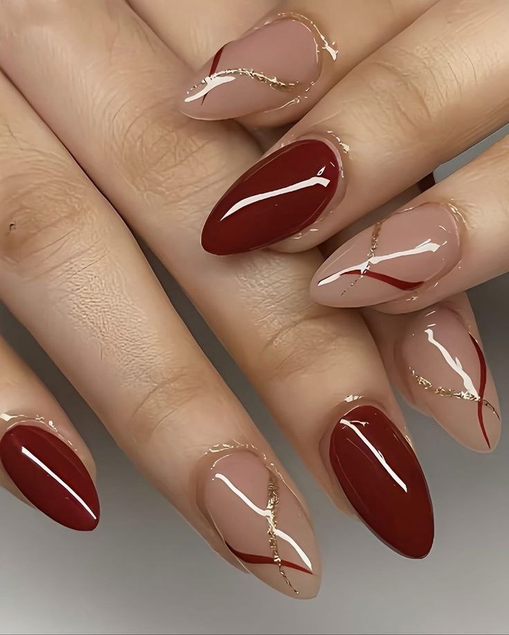 Rouge Zari Couture press-on nail design